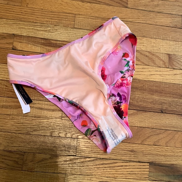 Victoria Secret high waist cheeky bottom - Picture 4 of 5